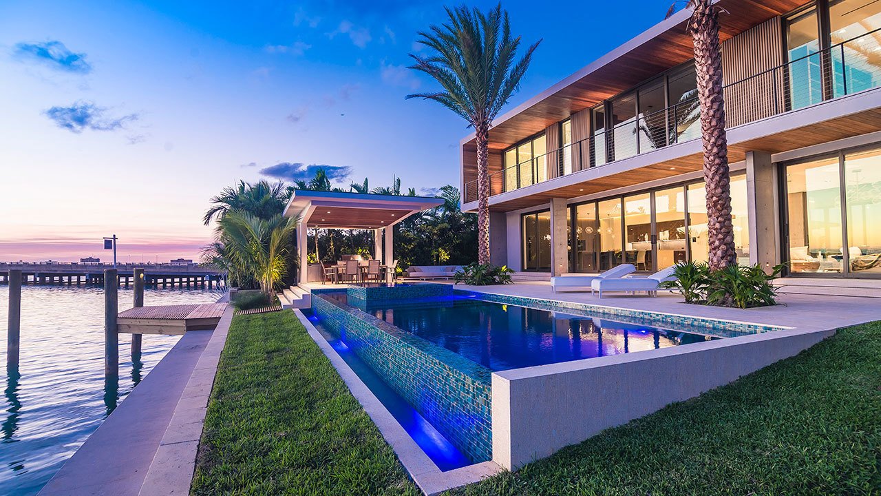 Modern Waterfront Estate with Private Dock - Miami Beach